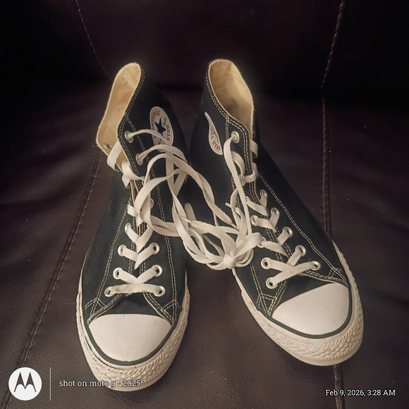 Converse Classic Black and White High-Tops ..Chuck Taylor Size 10 - Picture 2 of 6